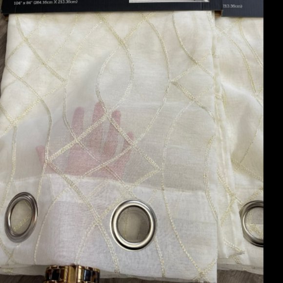 2 sets (4 panels )  Sheer cream and gold EXTRA WIDE window panels - Picture 4 of 11